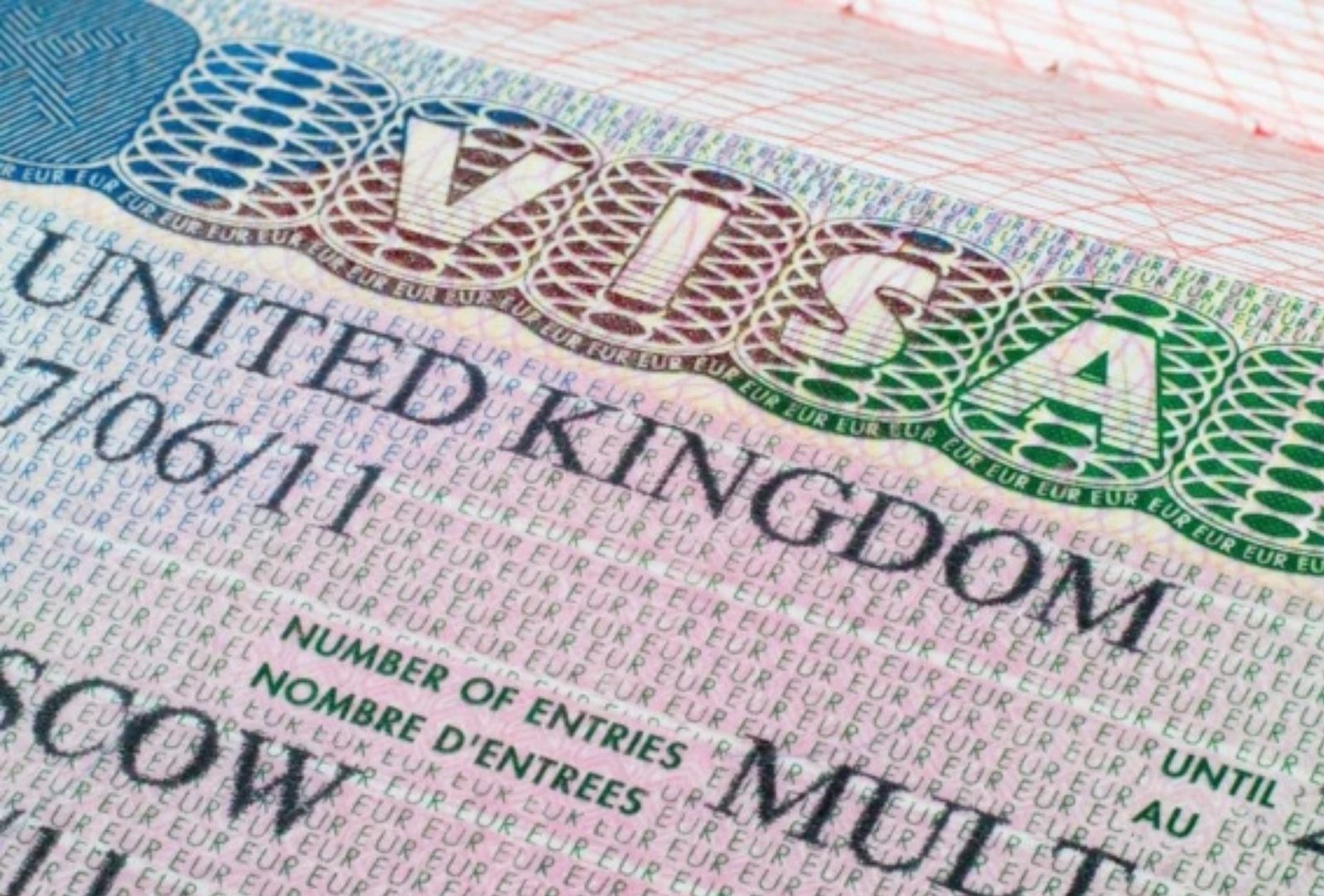 برطانیہ نے پاکستانی طلبہ اور پیشہ ور افراد کے لیے ای ویزا کی نئی سہولت کا آغاز کردیا